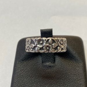 Vintage Art Nouveau Uncas Sterling Floral Band